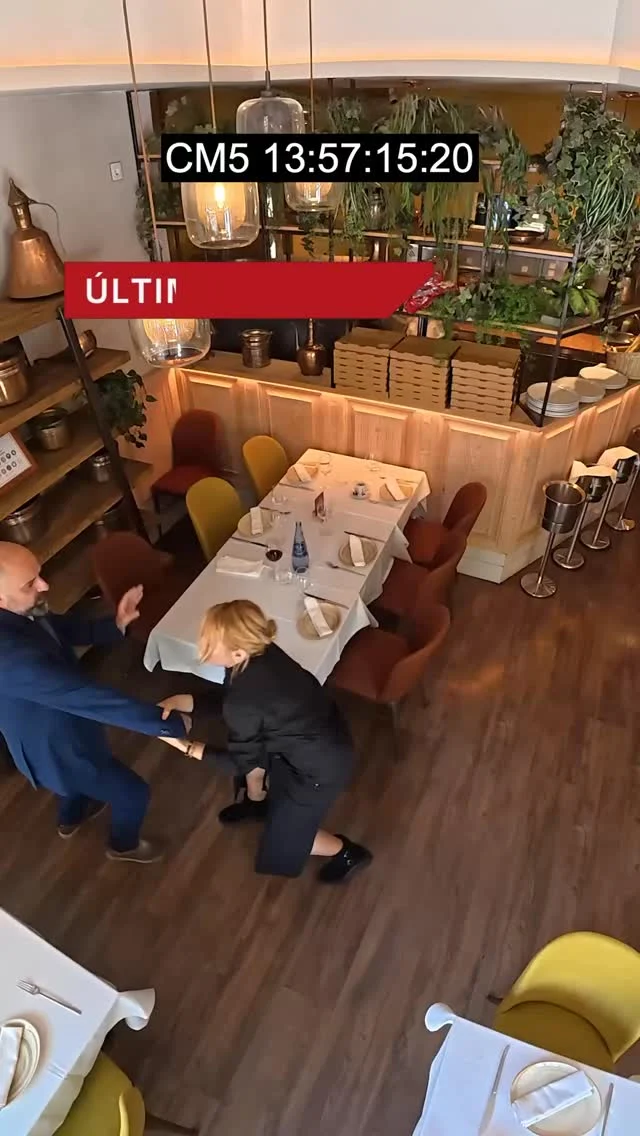 Dicen que en Madrid no hay vivienda…
Pero él encontró el lugar perfecto: Pulcinella.

Habitación : mesa 4.
Desayuno: tiramisú.
Vistas: al paraíso.

Basado en hechos (casi) reales.